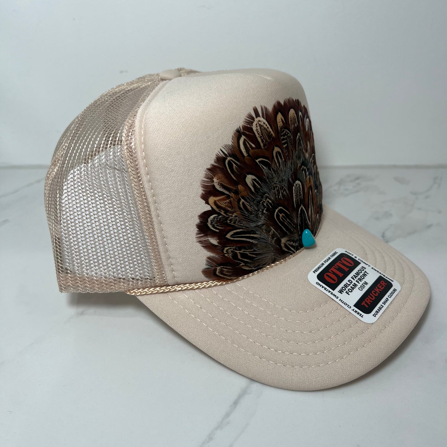 FEATHER Trucker Hat Tan