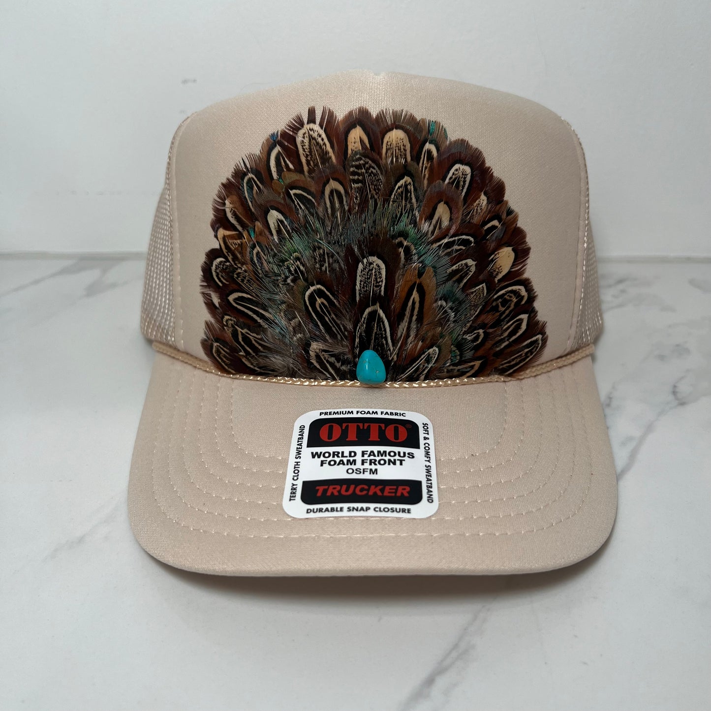 FEATHER Trucker Hat Tan