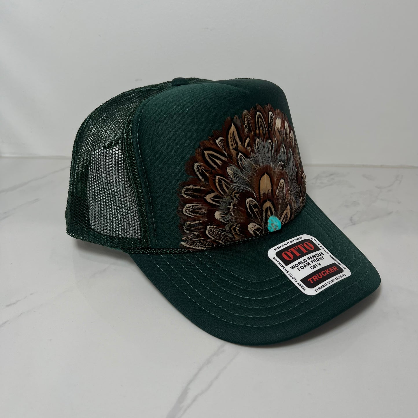 FEATHER Trucker Hat Dark Green